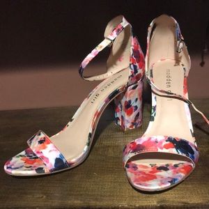 Floral madden girl Sandal heels